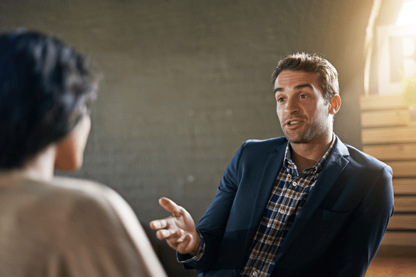 Founder having a friendly sales conversation with a qualified lead